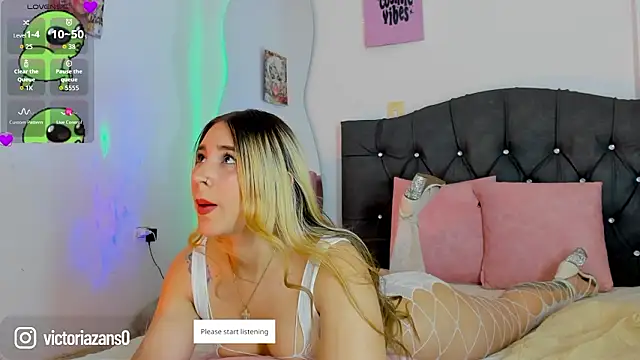 Vickyallien online show from March 2026 03:05:01 PM