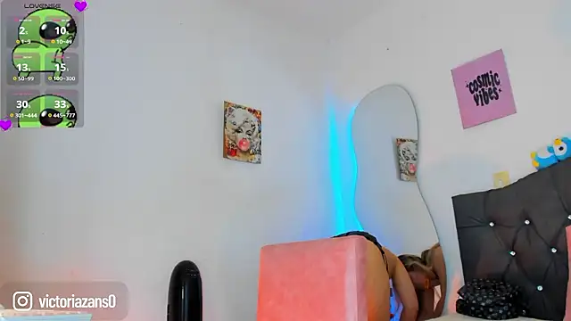 Vickyallien online show from March 2026 04:23:02 PM