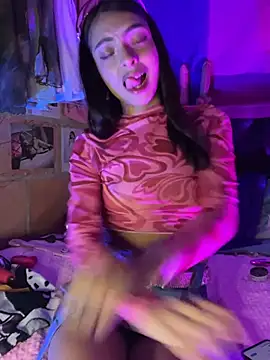 Skye Moore online show from April 2026 03:02:01 AM