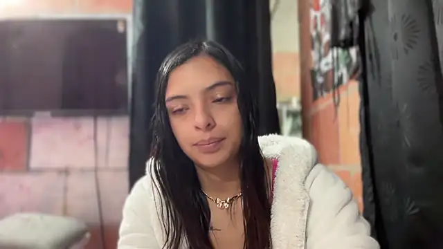 Snapshot of Skye_Moore chatting on June 2026 09:26:02 AM Skye Moore online show from June 2026 09:26:02 AM