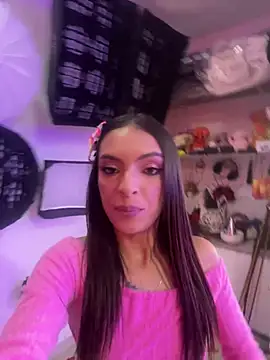 Skye Moore online show from February 2026 05:00:02 PM