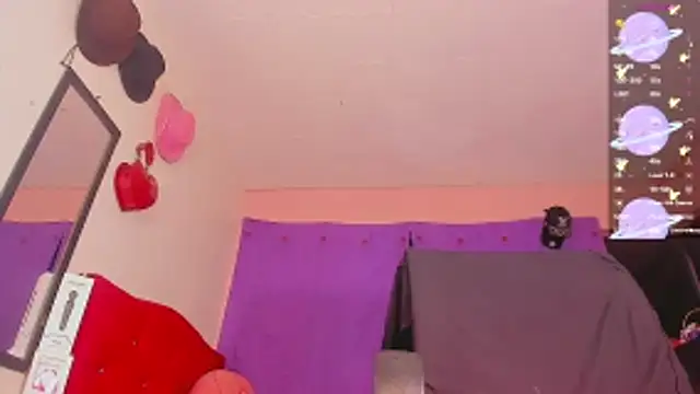 Snapshot of val_princes chatting on November 2025 11:21:02 AM val princes online show from November 2025 11:21:02 AM