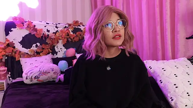 NataliaNovak online show from November 2025 09:09:01 PM