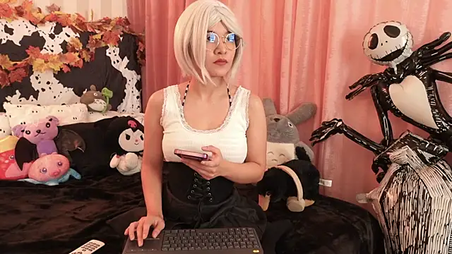 Snapshot of NataliaNovak chatting on October 2025 12:28:01 PM NataliaNovak online show from October 2025 12:28:01 PM