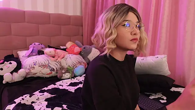 NataliaNovak online show from November 2025 09:37:01 PM