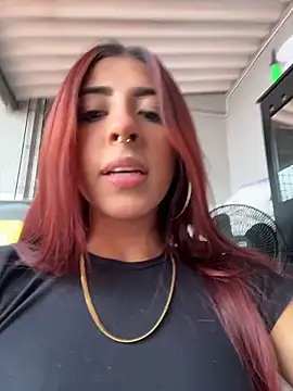 Snapshot of Mirandaa_Rogers chatting on May 2026 02:34:02 PM Mirandaa Rogers online show from May 2026 02:34:02 PM