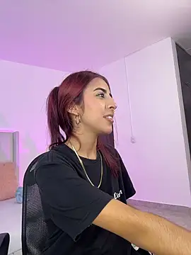 Mirandaa Rogers online show from April 2026 07:07:02 PM