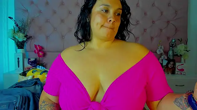 KourtneyEvans online show from November 2025 07:06:02 PM