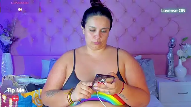 KourtneyEvans online show from September 2025 07:45:01 PM