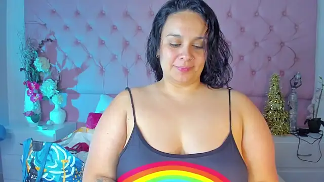 KourtneyEvans online show from December 2025 11:38:02 PM