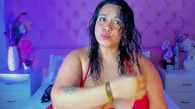 KourtneyEvans online show from November 2025 12:49:02 PM