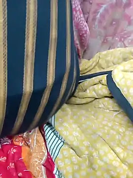 Snapshot of simrun70 chatting on November 2025 11:41:01 PM simrun70 online show from November 2025 11:41:01 PM