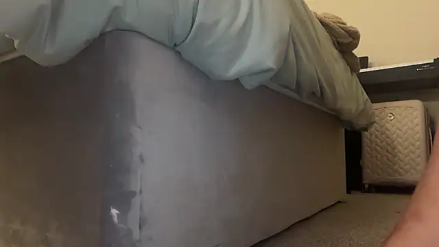 Snapshot of skyejde chatting on February 2026 06:37:02 PM skyejde online show from February 2026 06:37:02 PM