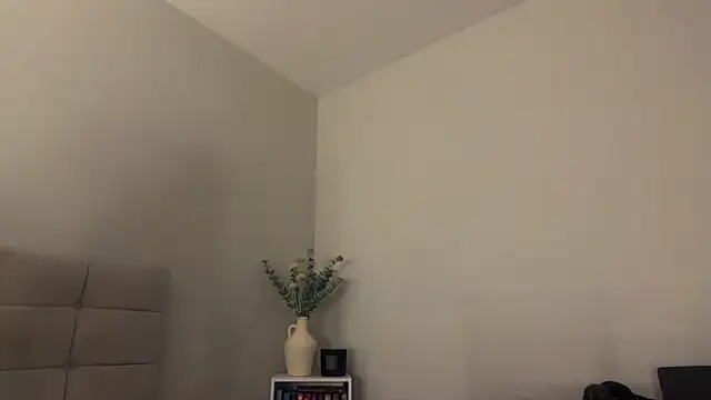 skyejde online show from April 2026 09:43:02 PM