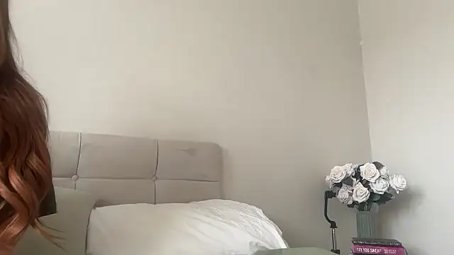 Snapshot of skyejde chatting on November 2025 12:31:01 PM skyejde online show from November 2025 12:31:01 PM