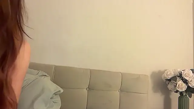 Snapshot of skyejde chatting on November 2025 07:08:01 PM skyejde online show from November 2025 07:08:01 PM