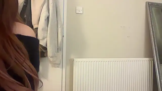 Snapshot of skyejde chatting on November 2025 11:10:02 PM skyejde online show from November 2025 11:10:02 PM