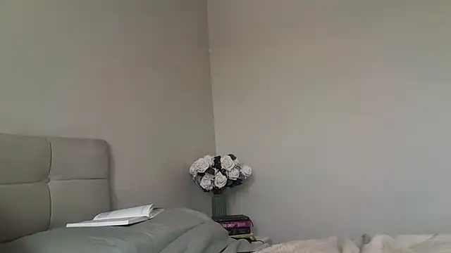 Snapshot of skyejde chatting on November 2025 09:24:02 AM skyejde online show from November 2025 09:24:02 AM