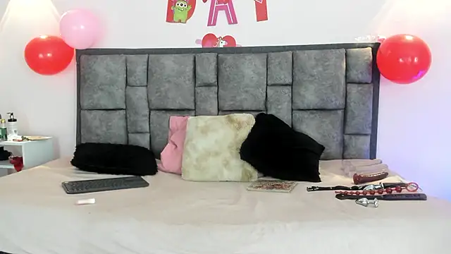 AdelaLust online show from February 2026 04:45:01 AM