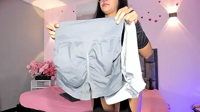 AdelaLust online show from March 2026 04:49:01 AM