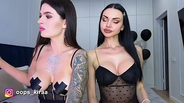 AmyLeeplay online show from November 2025 03:38:01 PM