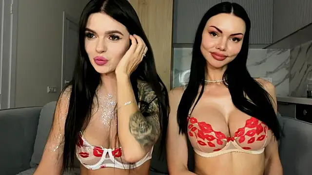 AmyLeeplay online show from October 2025 05:57:02 PM