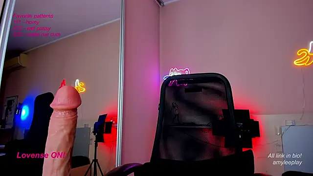 AmyLeeplay online show from March 2025 08:09:02 PM