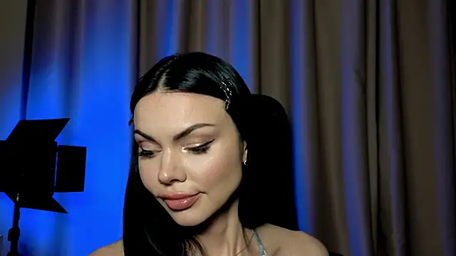 AmyLeeplay online show from October 2025 03:57:02 PM