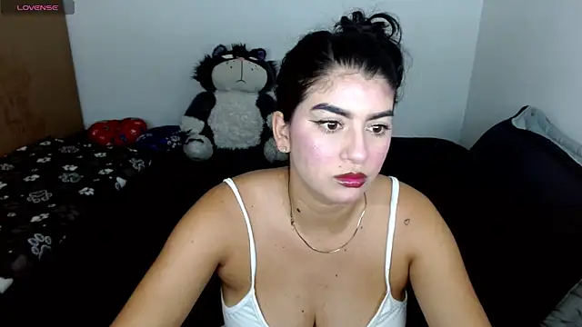 Snapshot of hello_kityy25 chatting on May 2026 06:38:01 PM hello kityy25 online show from May 2026 06:38:01 PM