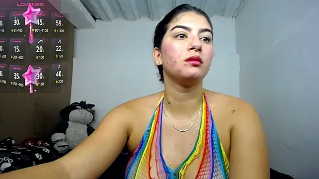 Snapshot of hello_kityy25 chatting on May 2026 10:43:02 PM hello kityy25 online show from May 2026 10:43:02 PM