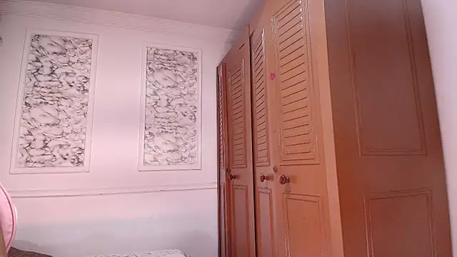 Danella houston online show from April 2026 02:17:01 AM