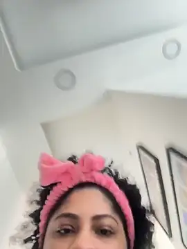 Tana latin online show from April 2026 03:29:02 PM