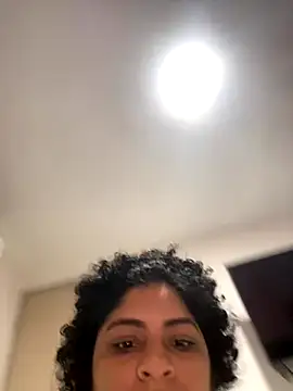 Snapshot of Tana_latin chatting on October 2025 02:23:02 AM Tana latin online show from October 2025 02:23:02 AM