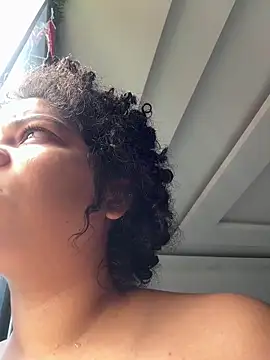 Tana latin online show from December 2025 02:00:02 PM