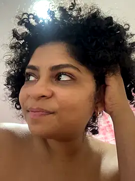 Tana latin online show from November 2025 01:04:02 AM