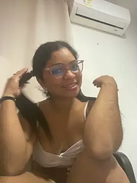 Snapshot of Tana_latin chatting on February 2025 01:14:01 AM Tana latin online show from February 2025 01:14:01 AM
