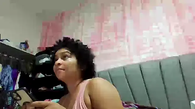 Snapshot of Tana_latin chatting on October 2025 01:50:02 AM Tana latin online show from October 2025 01:50:02 AM