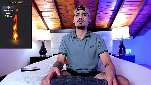 Sebastian Berne online show from November 2025 07:03:01 PM