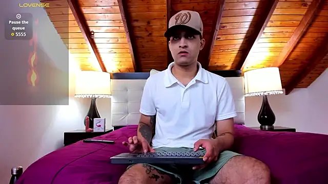 Sebastian Berne online show from February 2026 07:04:02 PM