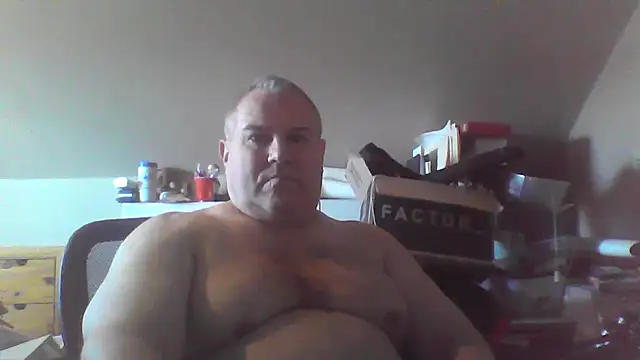 mkestr69 online show from February 2026 06:08:01 PM