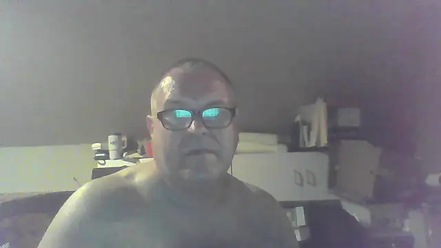 mkestr69 online show from April 2026 03:32:01 AM