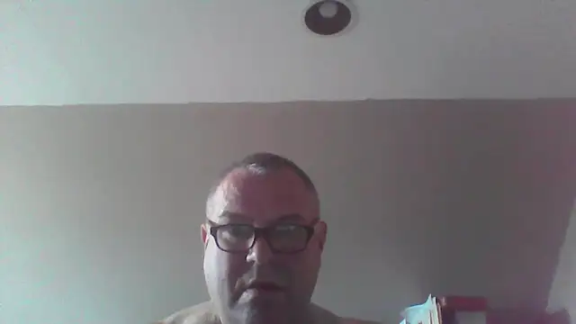 mkestr69 online show from April 2026 05:06:02 PM