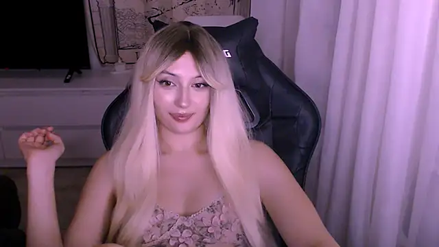 beauty blonde online show from December 2025 04:02:02 PM