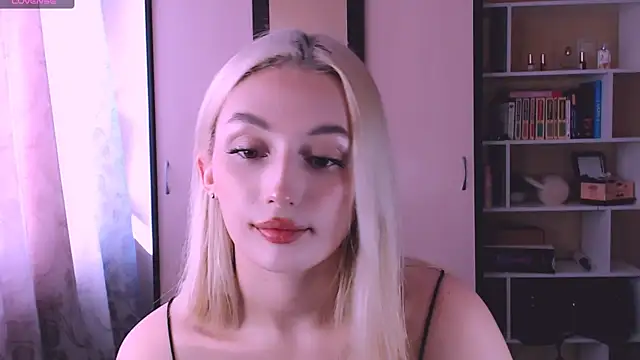 beauty blonde online show from March 2025 09:34:02 AM