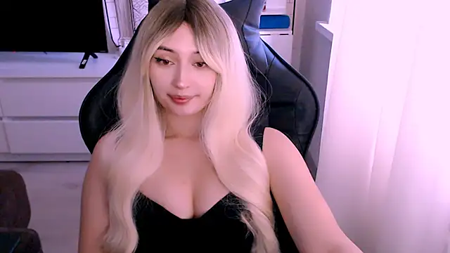 beauty blonde online show from October 2025 03:10:02 AM