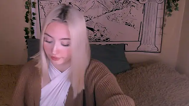 beauty blonde online show from March 2025 12:51:02 AM