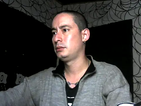 vampireathome online show from November 2025 03:18:01 AM