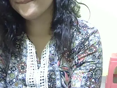 Your cutiepie  online show from November 2025 08:41:02 PM