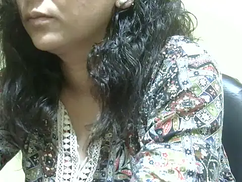 Your cutiepie  online show from November 2025 05:05:01 PM