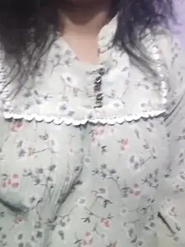 Your cutiepie  online show from December 2025 05:46:02 AM